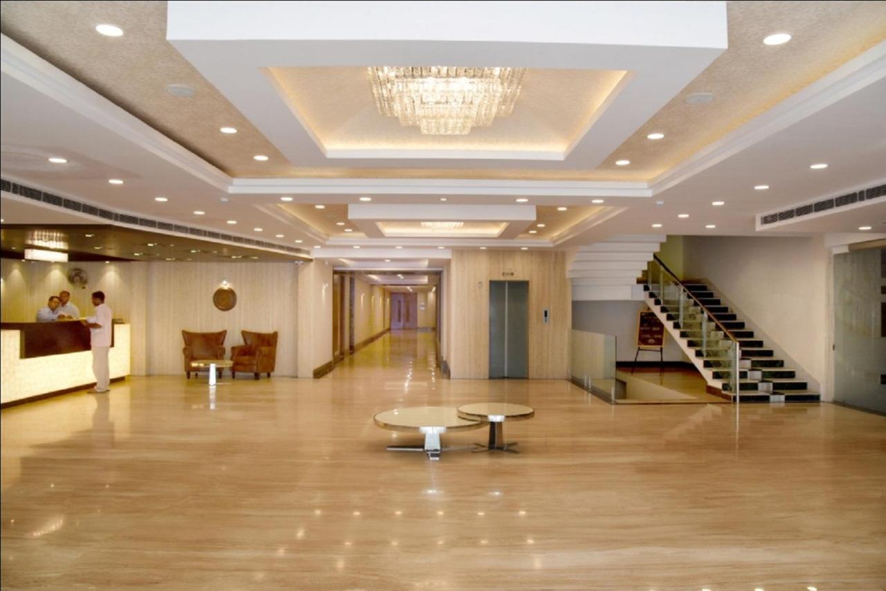 Hotel Krishna Palace, Ayodhya エクステリア 写真
